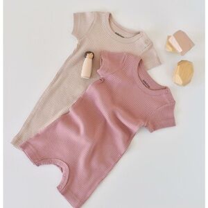 New 2Pcs Short Sleeved Rompers/ Organic Cotton.